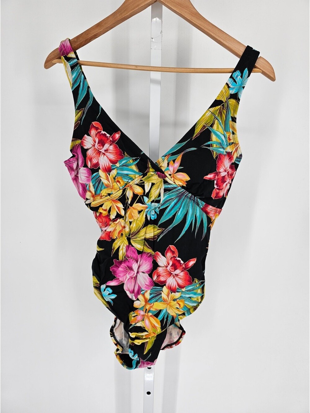 Vintage 1990s Islander Womens Sz 10 One Piece Swimsuit Black Tropical Slimming